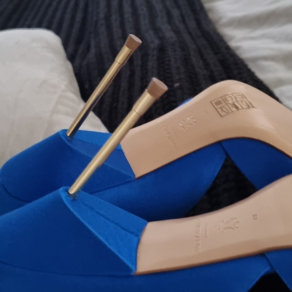 Kurt Geiger size 10.5 silk heels - Picture 5 of 5